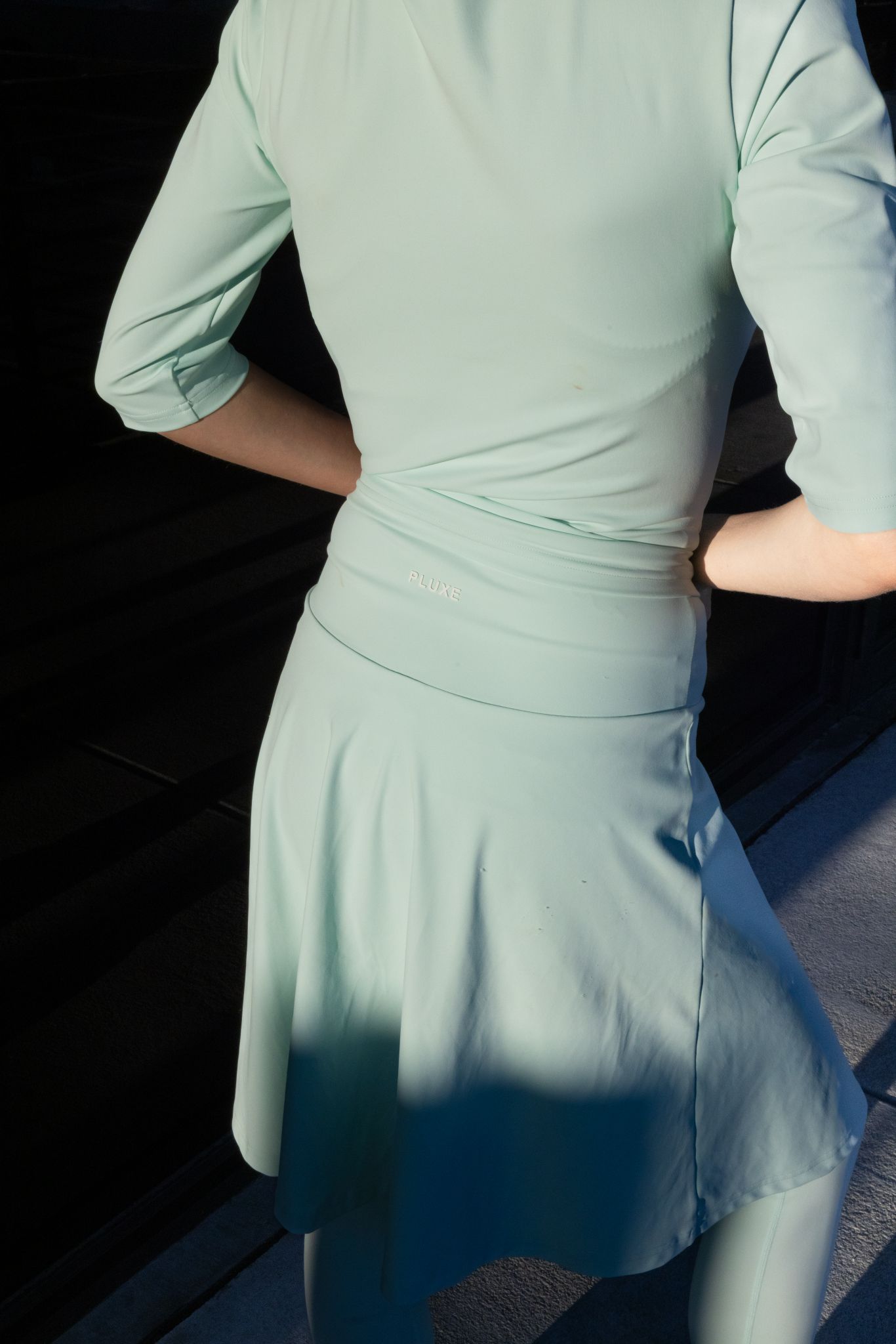 MINT GREEN KNEE-LENGTH SKIRT