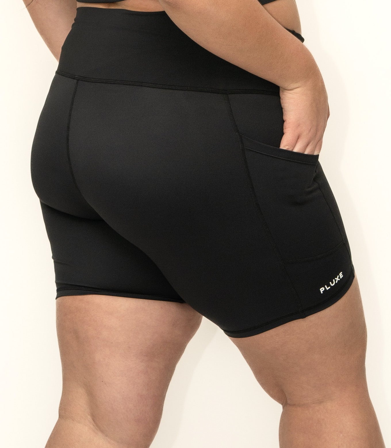 BLACK HIGH-RISE BIKER SHORT