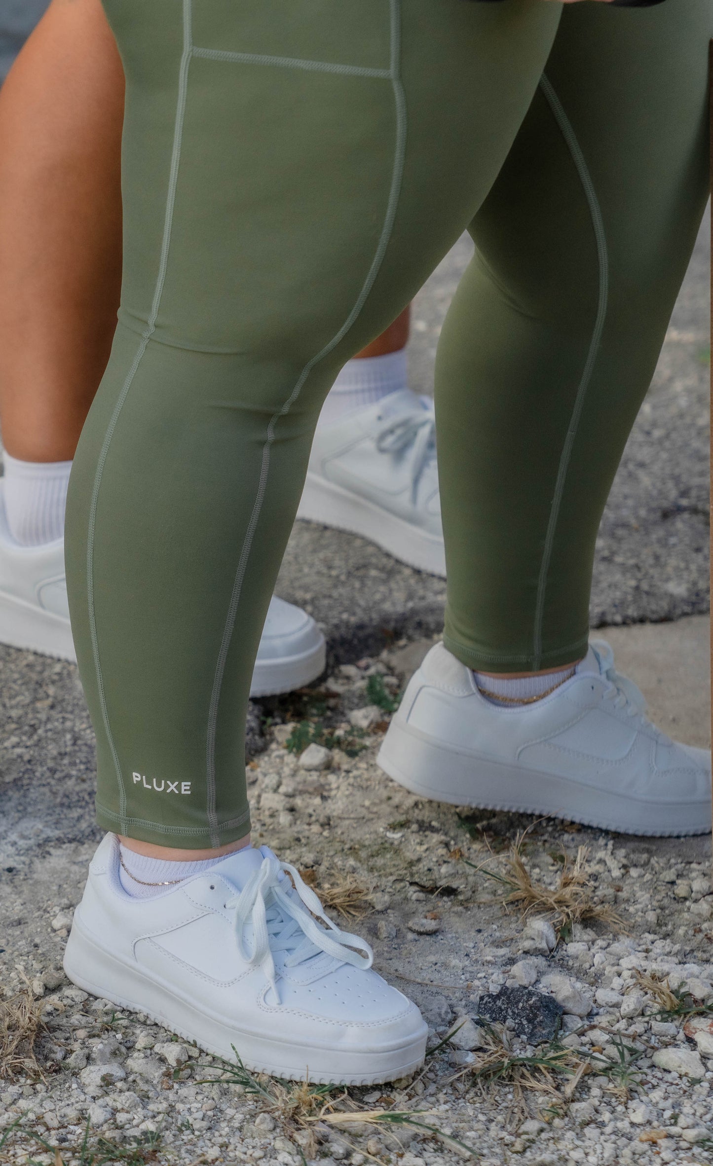 KHAKI GREEN 7/8 HIGH-RISE LEGGING