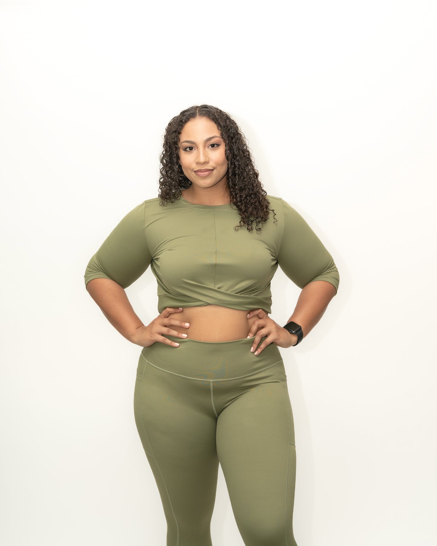 KHAKI GREEN 3/4 SLEEVE CROP