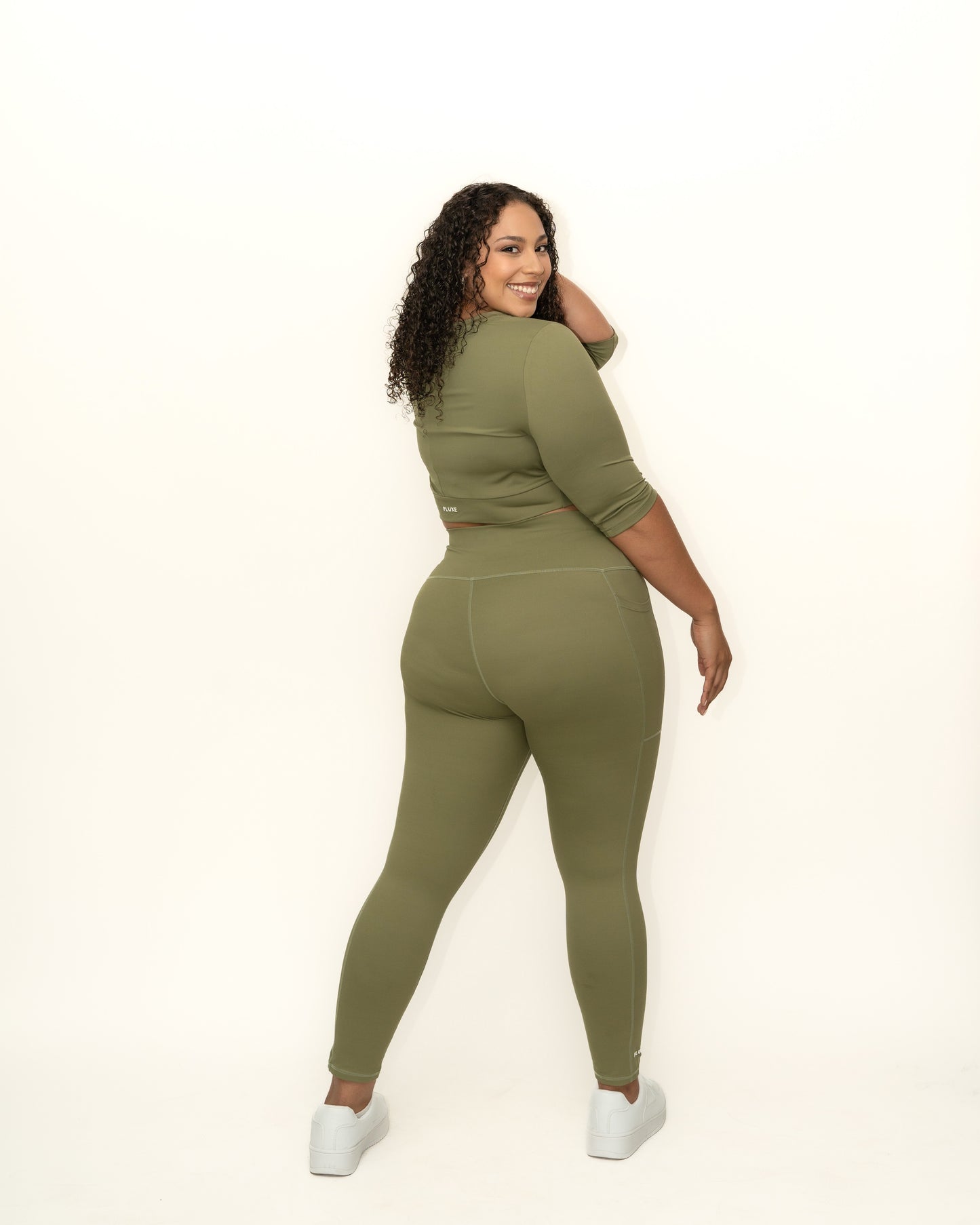 KHAKI GREEN 3/4 SLEEVE CROP