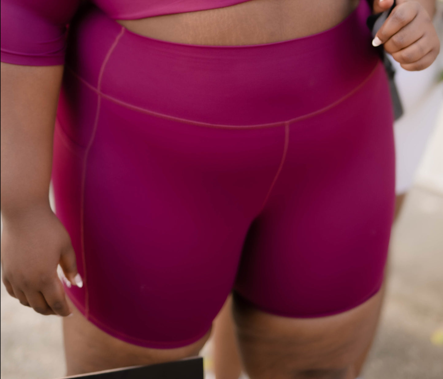 BORDEAUX HIGH-RISE BIKER SHORT